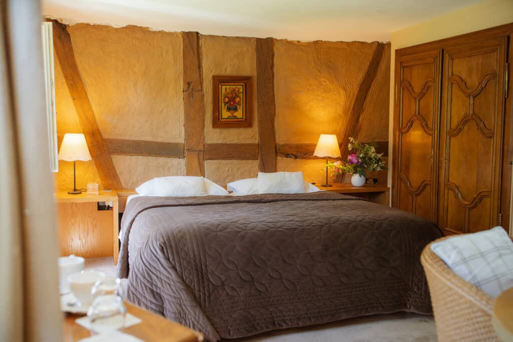 Chambre camille - L'écrin du Moulin - Hôtel le Moulin - Les Jardins du Moulin - - Le restaurant & le bar - Hôtel de charme Gundershoffen, Strasbourg, Alsace, lit